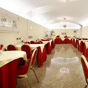 Hotel Terminal, Milan